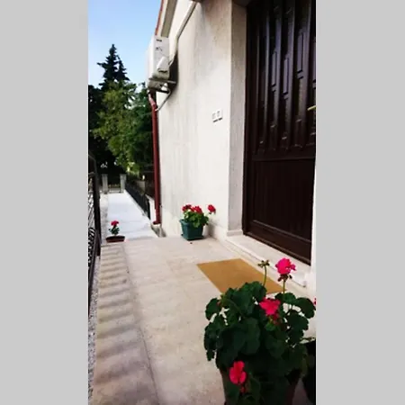 Vesna For 2, Free Parking And Wi-fi Apartman Póla