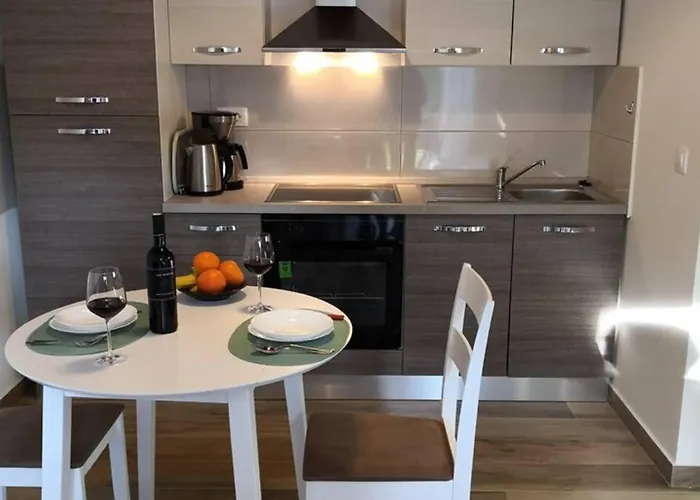 아파트 Vesna For 2, Free Parking And Wi-fi *