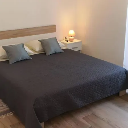 Vesna For 2, Free Parking And Wi-fi Apartman