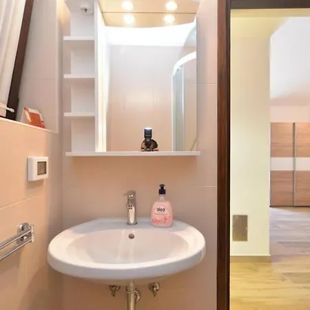 Vesna For 2, Free Parking And Wi-fi * 풀라