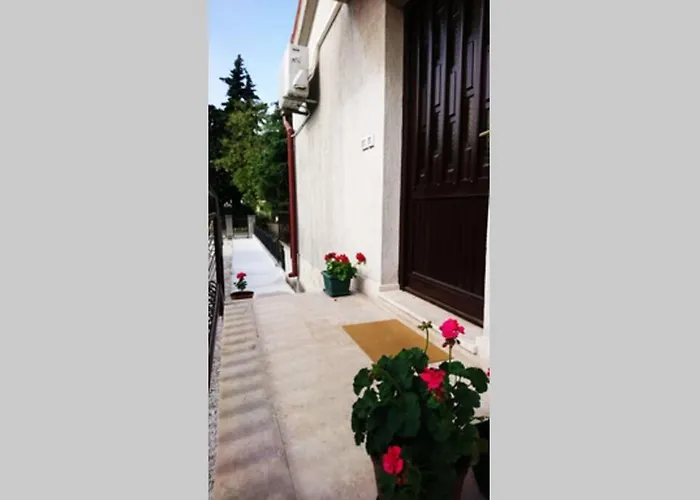 Vesna For 2, Free Parking And Wi-fi Apartman Pula